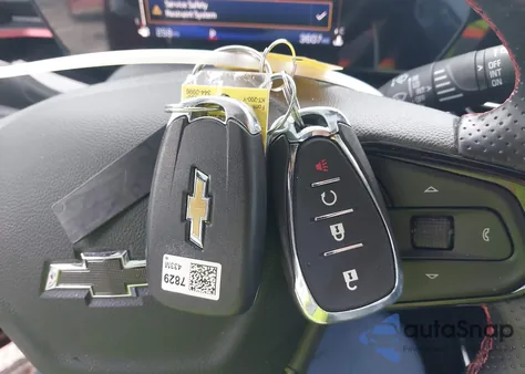 2025 Chevrolet Trax Fwd 2Rs z USA, uszkodzony, nr VIN KL77LJEP0SC137293